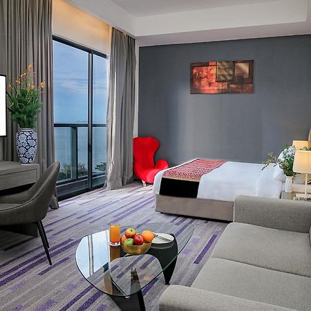 Bahang Bay Hotel Телук-Баханг Экстерьер фото
